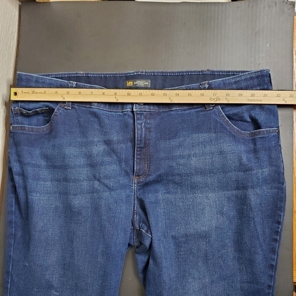 Lee Regular Fit Straight Leg Mid Rise Jeans Size 22W Petite Blue - Picture 4 of 14